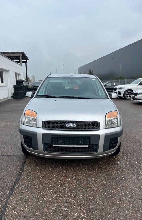 Ford Fusion 112.000 km 2.980 € Schwabach 91126