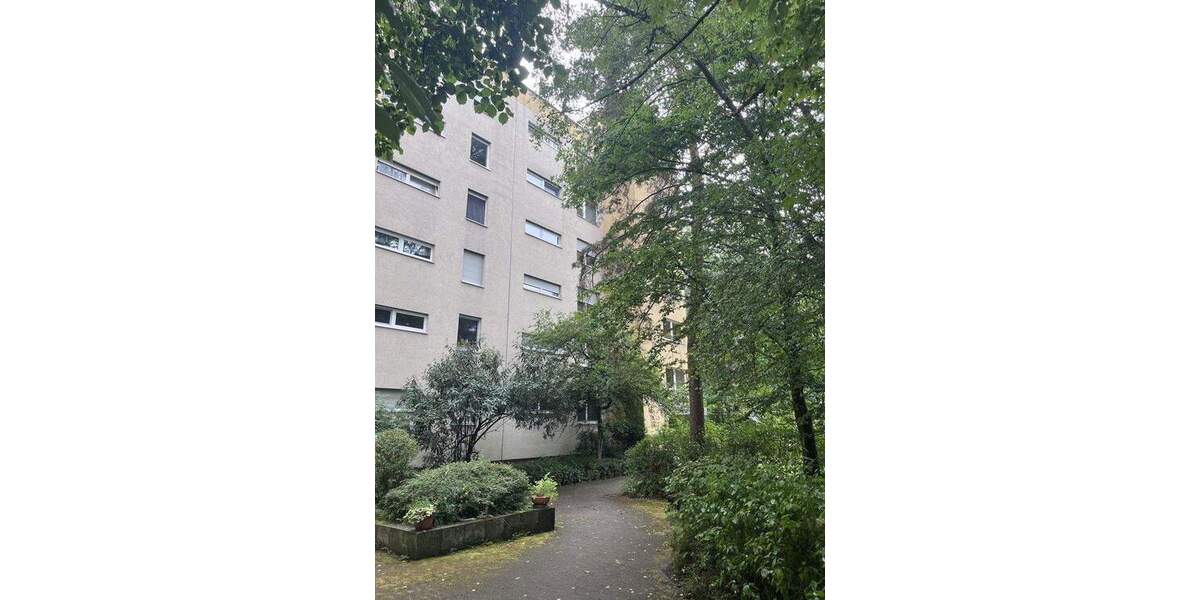 Gepflegte 2-Zimmer-Wohnung im 2. OG mit Balkon in Nürnberg-Langwasser Südwest 2 zimmer