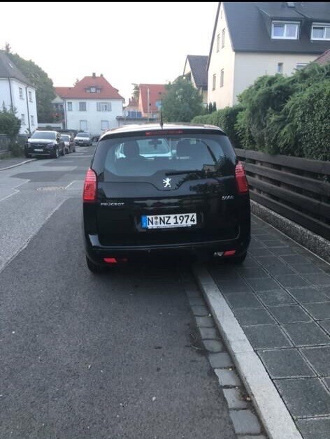 Peugeot 5008 14.000 km 6.990 € Nürnberg 90403