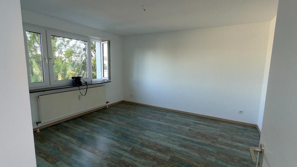 Etagenwohnung Nürnberg Langwasser - 3 Zimmer, 75 m&sup2;, 1.320&euro; | Angebot:27544979