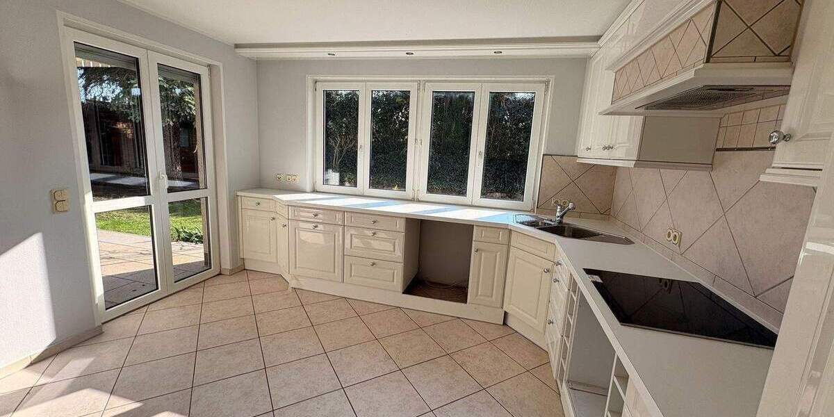 Etagenwohnung Nürnberg Gaismannshof - 4 Zimmer, 145 m&sup2;, 2.000&euro; | Angebot:26247587