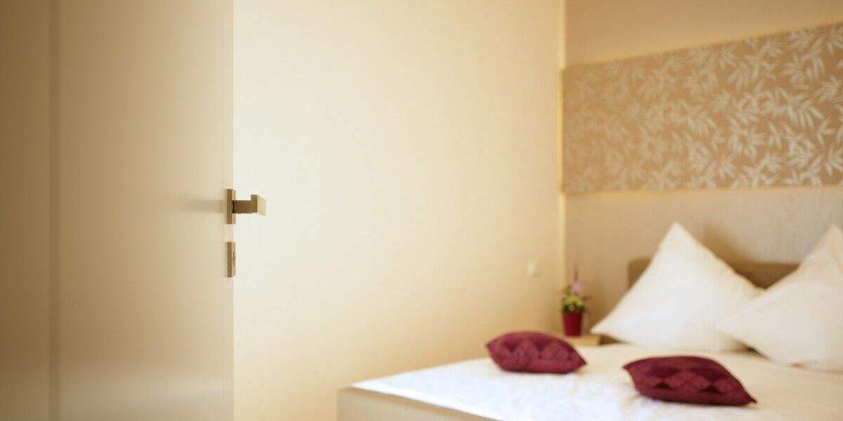 Einfamilienhaus Roth - 7 Zimmer, 239 m&sup2;, 698.000&euro; | Angebot:25681341