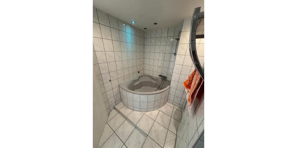 *Zwei Wohnungen* ZU VERKAUFEN in Nürnberg St. Leonhard 2 zimmer