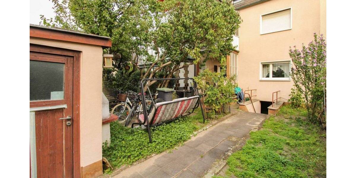 Dreifamilienhaus in Nürnberg - Gestaltungspotenzial inklusive! Toplage in Nürnberg Zerzabelshof! 6 zimmer