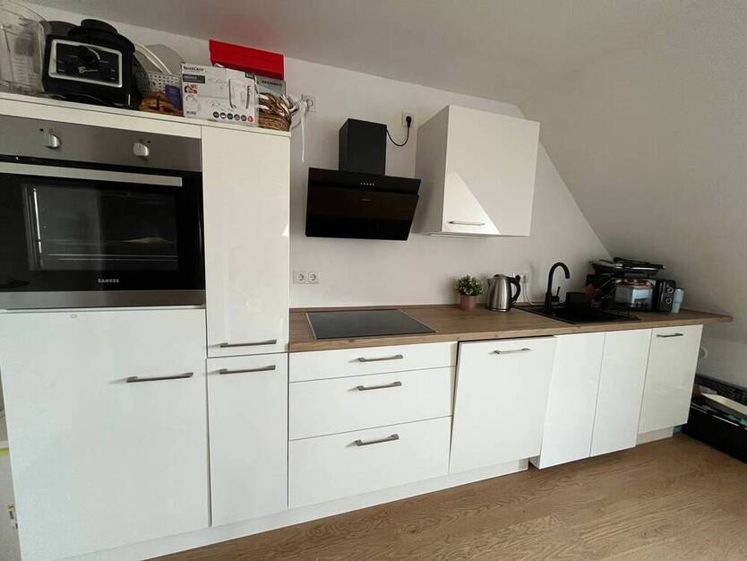 Moderne 2 Zimmer Dachgeschoßwohnung in Sankt Johannis - komplett saniert