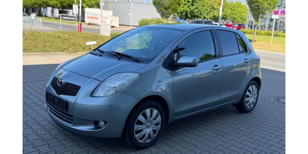 Toyota Yaris 183.481 km 2.200 &euro; Nürnberg 90441