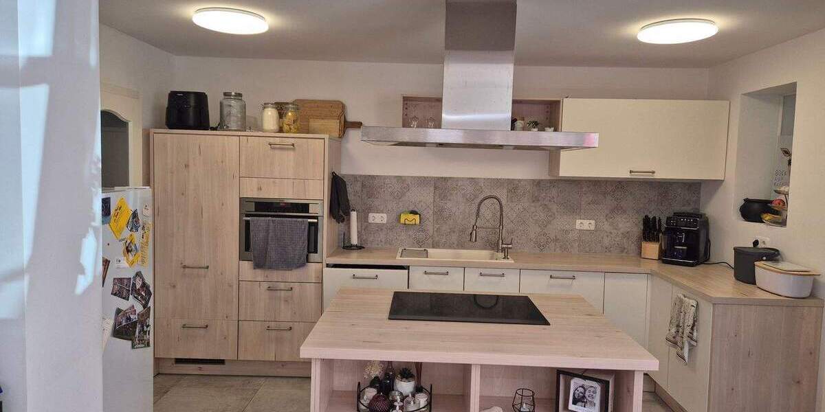 Etagenwohnung Heroldsberg - 2 Zimmer, 93 m&sup2;, 299.000&euro; | Angebot:25778062