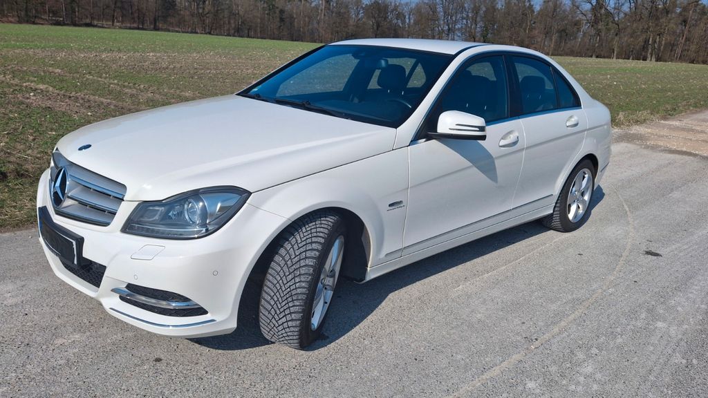 Mercedes-Benz C 200 160.000 km 8.900 &euro; Heßdorf 91093