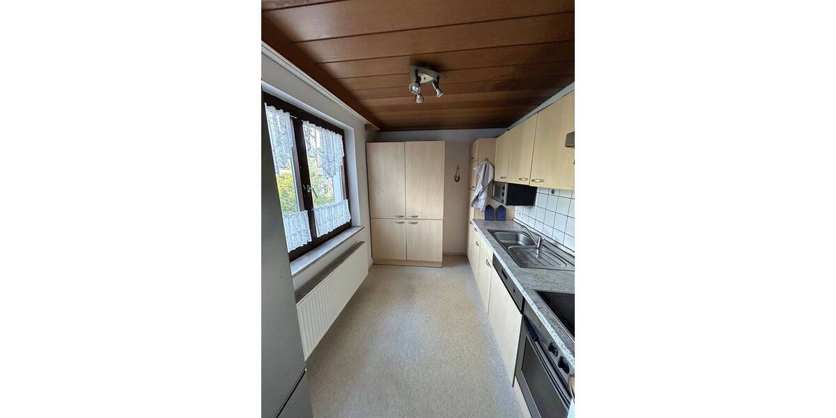 Charmante Doppelhaushälfte im fränkischen Stil mit Garage in ruhiger Wohnlage von Alterlangen (sanierungsbedürftig) 5 zimmer