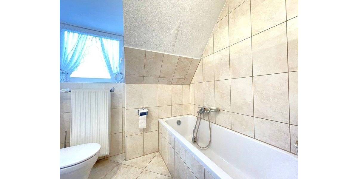 Familientraum am Entensee! Stilvolles Einfamilienhaus mit großem Garten und Garage 5 zimmer