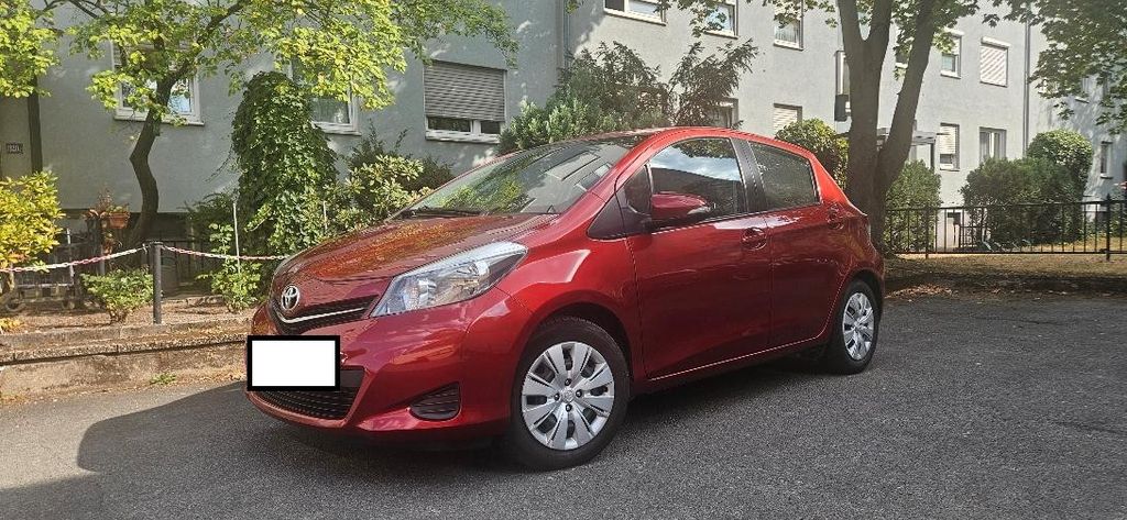 Toyota Yaris 152.000 km 4.700 &euro; Nürnberg 90478
