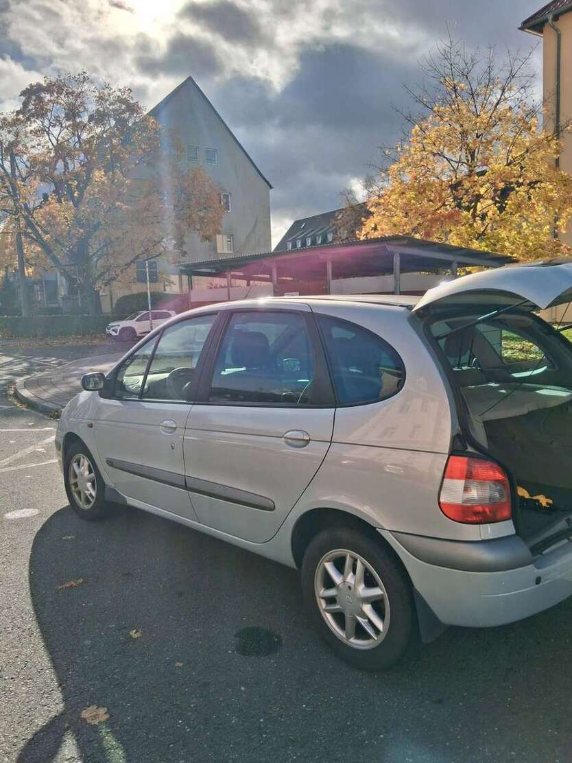 Renault Scenic 178.000 km 1.200 € Fürth 90768