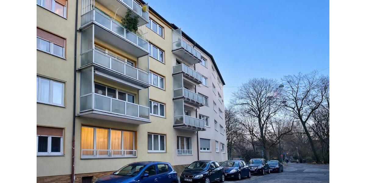 Bezugsfertige neu renovierte 3-Zi.-Whg. direkt am Stadtpark 3 zimmer