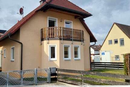 Haus Röthenbach - 5 Zimmer, 122 m&sup2;, 1.680&euro; | Angebot:25780869