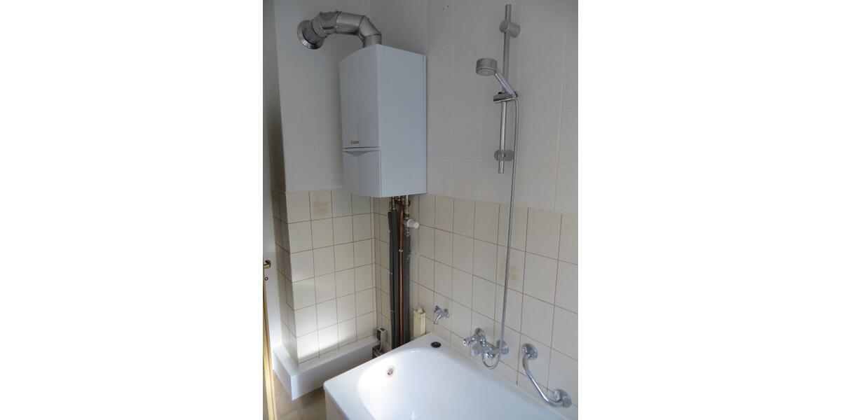 Helle 2-Zimmer-Wohnung mit brandneuer Heizung & großer Wohnküche 2 zimmer