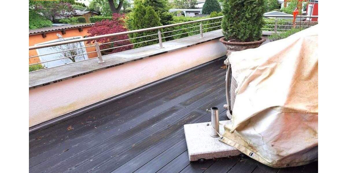 Hier ist nichts von der Stange - einmalige Gelegenheit auf Neubauniveau mit herrlicher Dachterrasse 4 zimmer