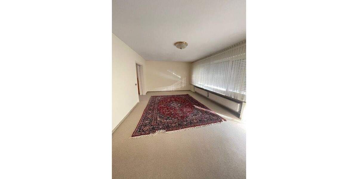 Mögeldorf: Doppelhaushälfte als 2-Familienhaus mit Doppel-Garage und großem Garten 6 zimmer