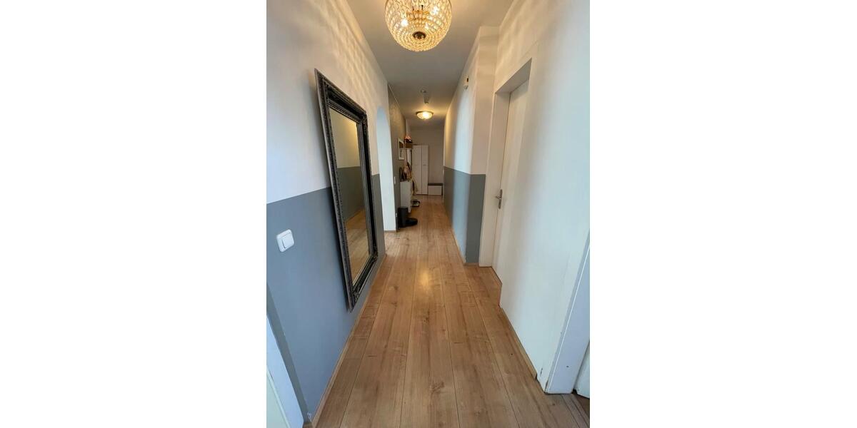 Etagenwohnung Nürnberg Gleißhammer - 3 Zimmer, 84 m&sup2;, 1.350&euro; | Angebot:27570690