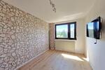 Reihenmittelhaus mit 5 Zimmern, Garten und Garage