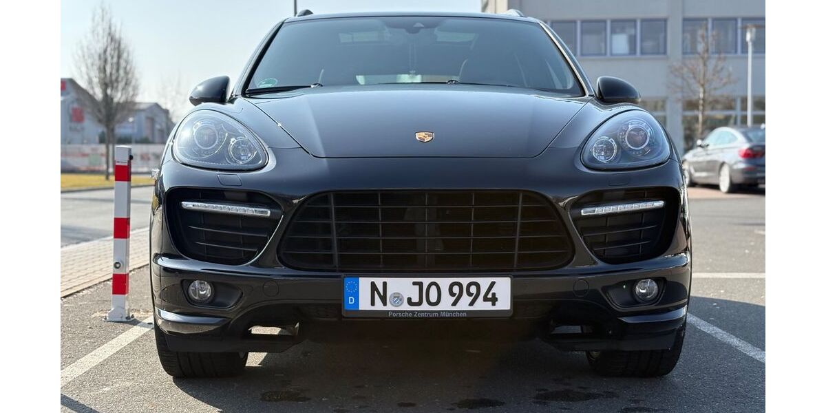 Porsche Cayenne 128.000 km 29.500 &euro; Nürnberg 90451