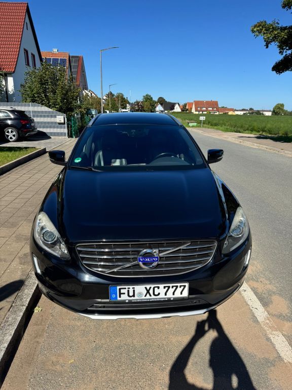 Volvo XC60 145.000 km 18.700 € Fürth 90766
