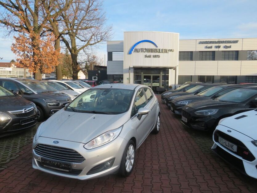 Ford Fiesta 39.811 km 9.998 € Nürnberg 90431