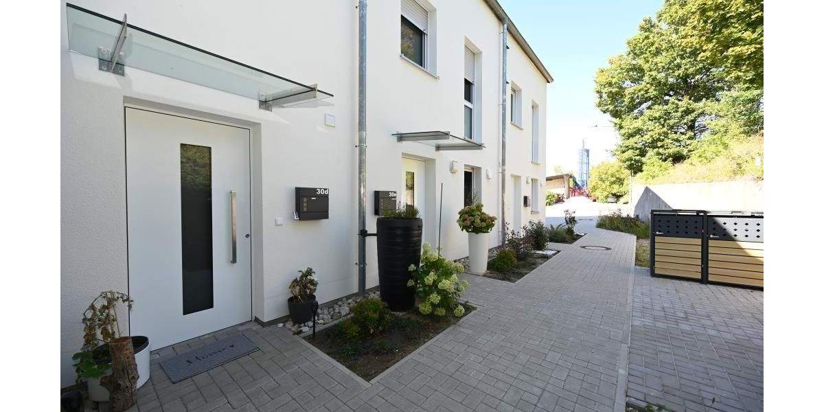 Reihenmittelhaus Postbauer-Heng Heng - 5 Zimmer, 131 m&sup2;, 525.000&euro; | Angebot:23953554