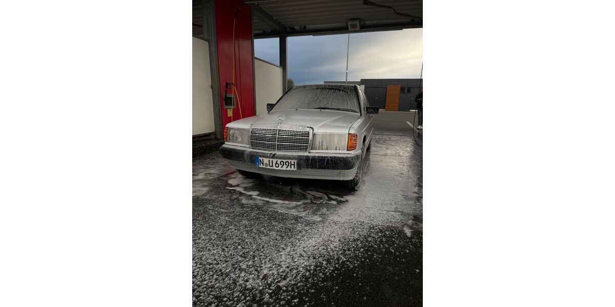 Mercedes-Benz 190 240.000 km 5.000 € Neunkirchen am Sand 91233