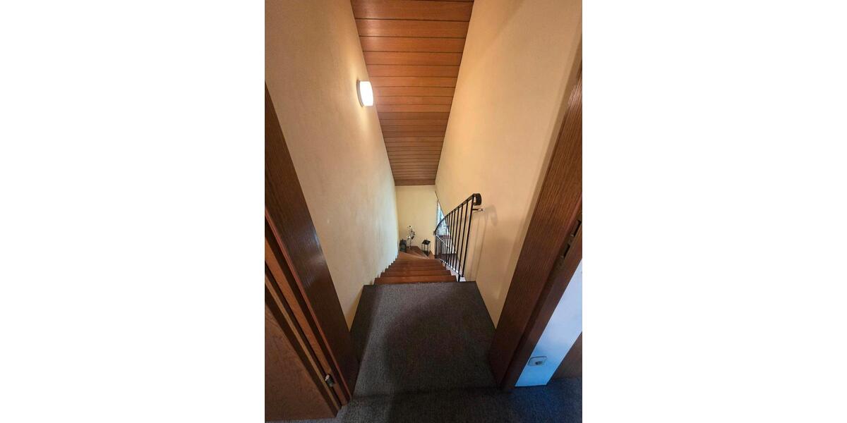 Villa Nürnberg Holzheim - 20 Zimmer, 250 m&sup2;, 4.500&euro; | Angebot:26492253