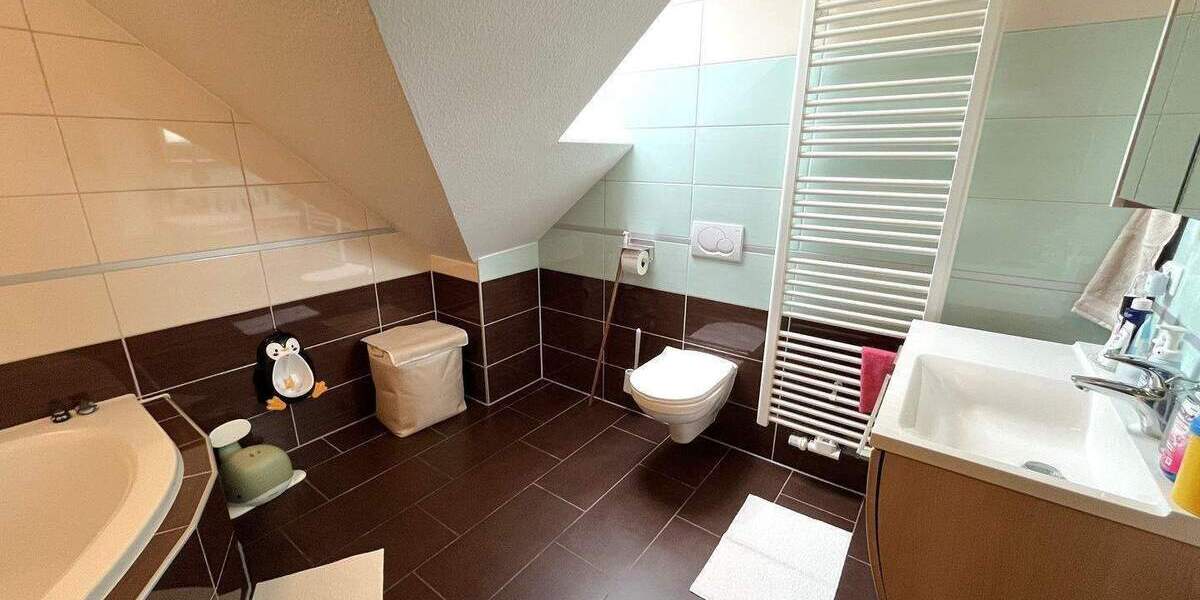 Etagenwohnung Weißenohe - 3 Zimmer, 120 m&sup2;, 395.000&euro; | Angebot:25728440