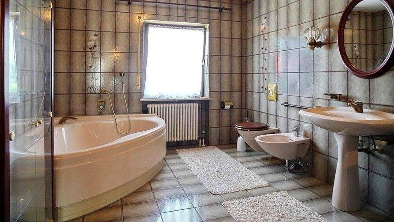 Exklusives Wohnen in Lauf-Rudolfshof - Einfamilienhaus mit über 220 m² Wohnfläche und Doppelgarage 6 zimmer