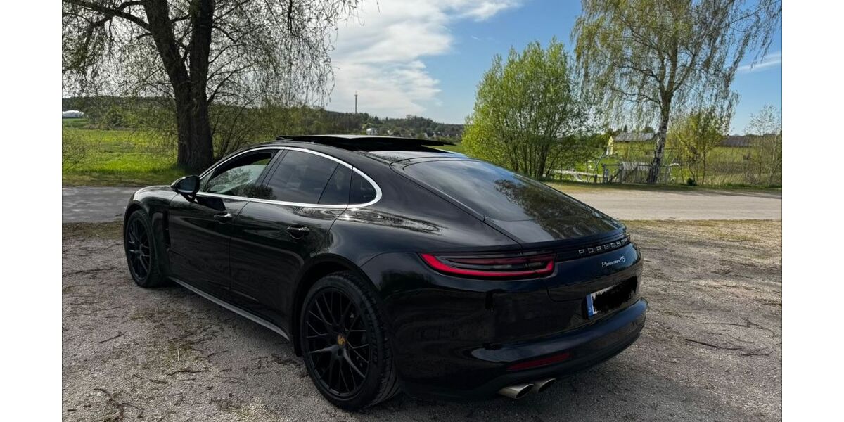 Porsche Panamera 140.000 km 64.500 &euro; Nürnberg 90403