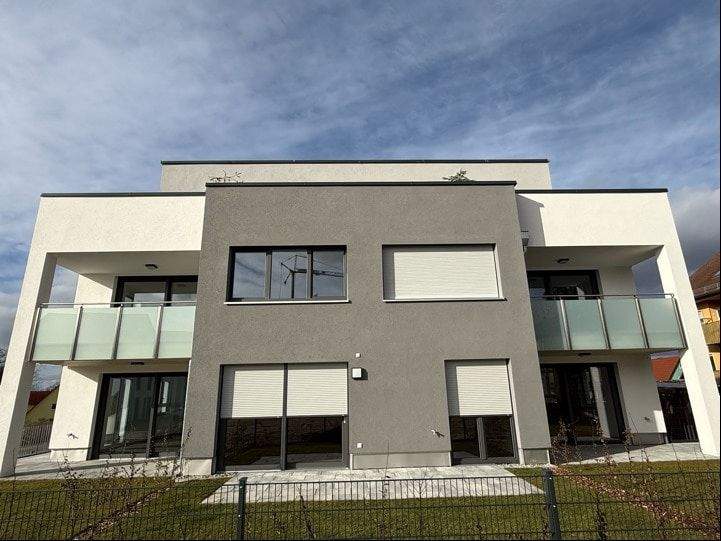 Etagenwohnung Roßtal - 3 Zimmer, 95 m&sup2;, 479.000&euro; | Angebot:25602549