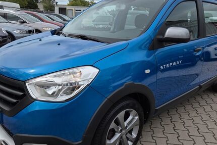 Dacia Lodgy 93.200 km 8.300 € Nürnberg 90439