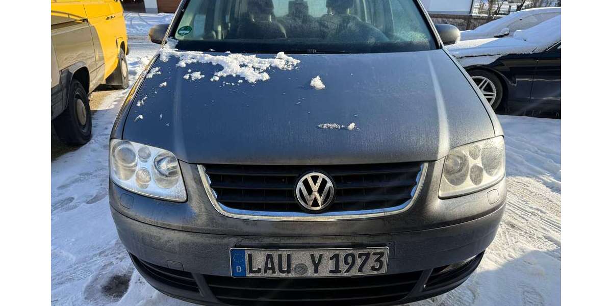 VW Touran 158.200 km 2.300 &euro; Langenthal 92348