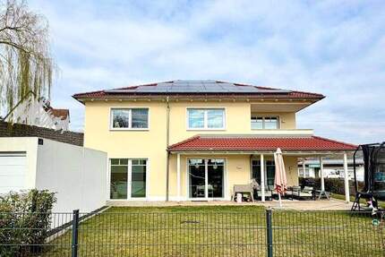 Haus Schnaittach - 6 Zimmer, 220 m&sup2;, 2.650&euro; | Angebot:25818822