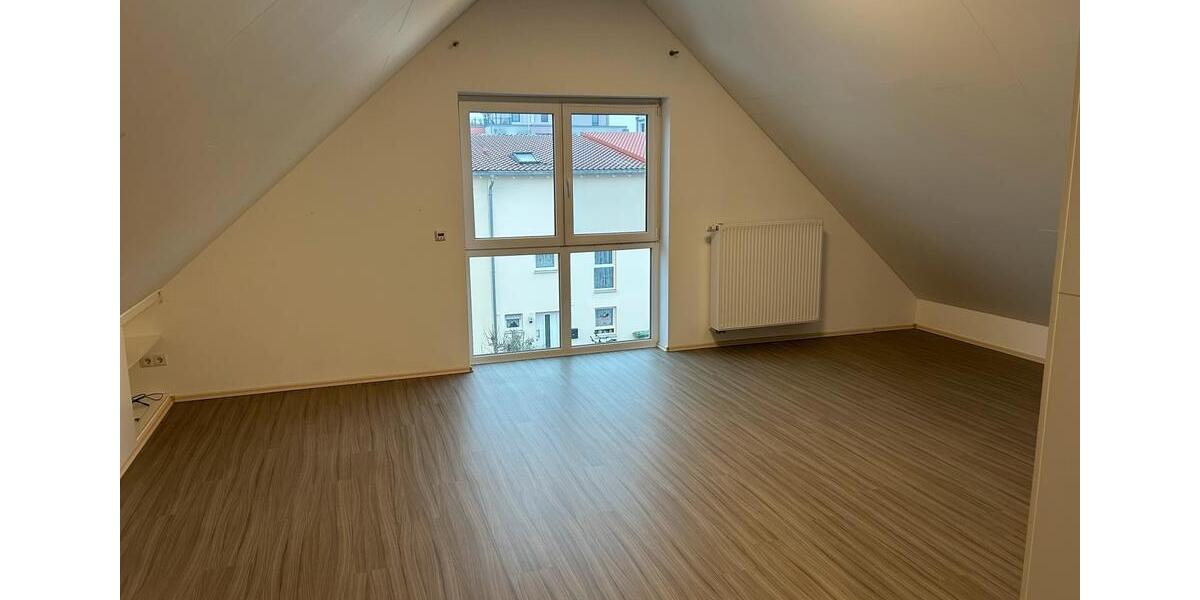 Gepflegte Doppelhaushälfte in Herzogenaurach Herzo Base 4 zimmer