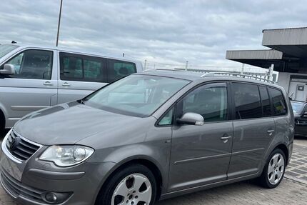 VW Touran 283.344 km 1.899 € Nürnberg 90439