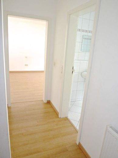 Etagenwohnung Nürnberg Eibach - 3 Zimmer, 98 m&sup2;, 1.300&euro; | Angebot:25567109