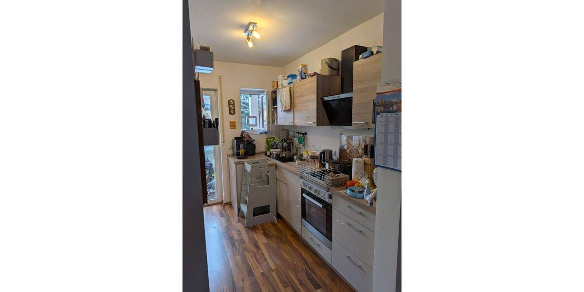 Großzügige 3 Zimmer Wohnung mit Balkon in Zerzabelshof-komplett saniert 3 zimmer