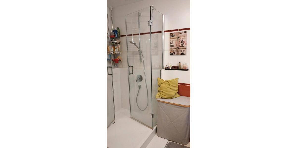 4 Zimmer Wohnung mit riesiger Dachterrasse mitten in Erlangen! 4 zimmer