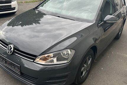 VW Golf 156.000 km 9.800 &euro; Nürnberg 90439