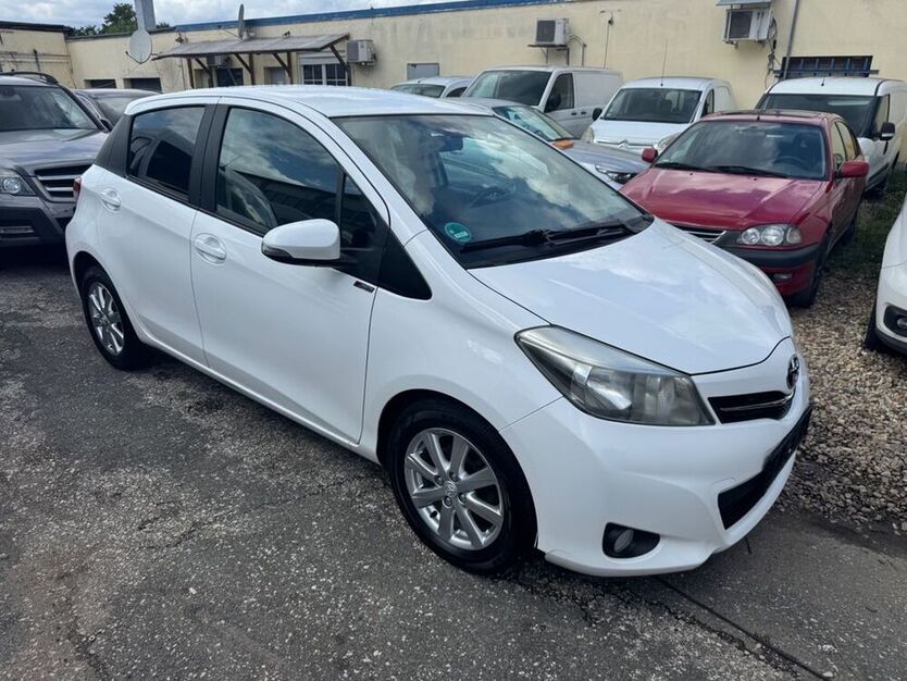 Yaris