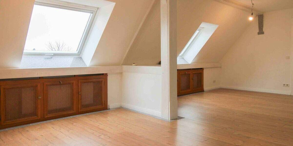 Mehrfamilienhaus, Wohnhaus Fürth Unterfarrnbach - 7 Zimmer, 230 m&sup2;, 528.000&euro; | Angebot:26391494