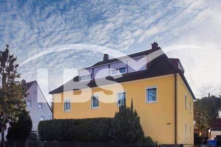 Wohnhaus mit 3 Wohnungen in Nürnberg - Laufamholz 9 zimmer