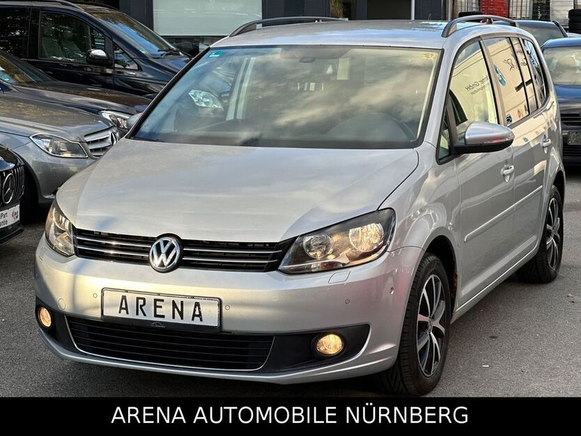 VW Touran 234.000 km 5.999 € Nürnberg 90431