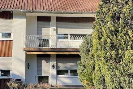 Mögeldorf: Doppelhaushälfte als 2-Familienhaus mit Doppel-Garage und großem Garten 6 zimmer