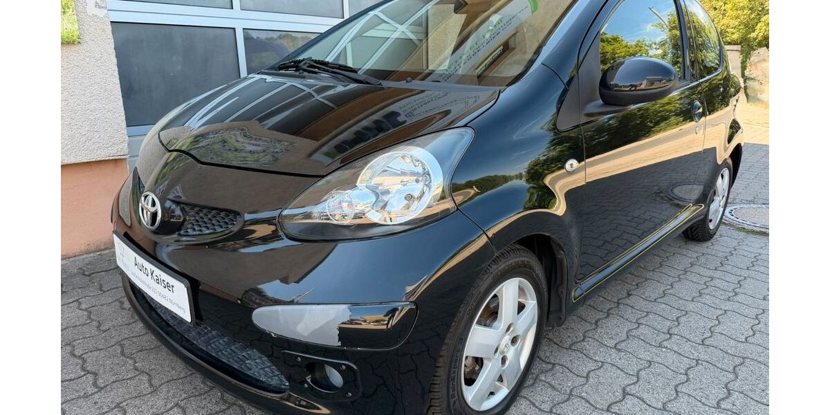 Toyota Aygo (X) 109.697 km 2.499 &euro; Nürnberg 90482