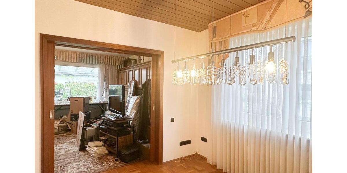 Bungalow Herzogenaurach - 5 Zimmer, 112 m&sup2;, 620.000&euro; | Angebot:26381601