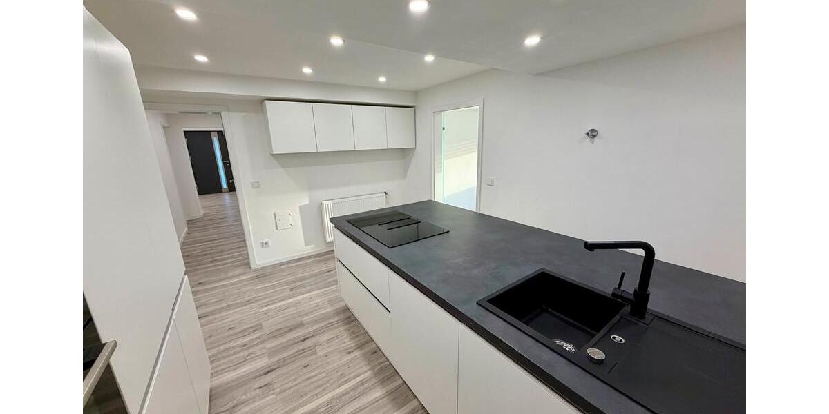 Etagenwohnung Happurg - 3.5 Zimmer, 104 m&sup2;, 1.000&euro; | Angebot:27616419